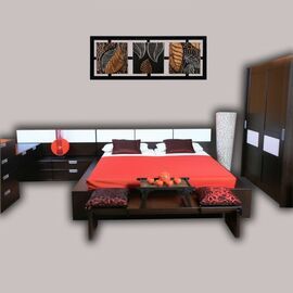 Hálószobabútor garnitúra Ágy, éjjeliszekrény, komód