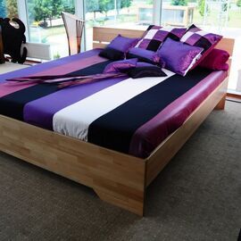 Ágytakaró szett steppelt - lila taft széles csíkos - 4 db párnával Ágytakaró szett steppelt - lila taft széles csíkos - 4 db párnával