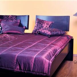 Ágynemű garnitúra, ágytakaró, paplan, párna, lepedő, matracvédő, derékalj - Taft steppelt ágytakaró, ágyneműhuzat, lepedő, matrac huzat, matracvédő, gyapjú ágynemű, derékalj, paplan, párna, díszpárna a kényelmes, komfortos, elegáns hálószobához. Ágynemű garnitúra, ágytakaró, paplan, párna, lepedő, matracvédő, derékalj